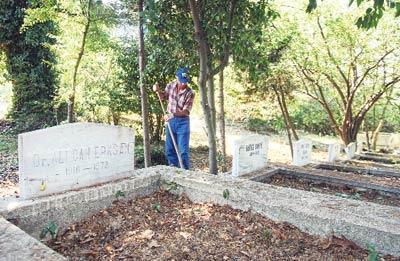 ‘Nafi Baba’ya defnedilecek