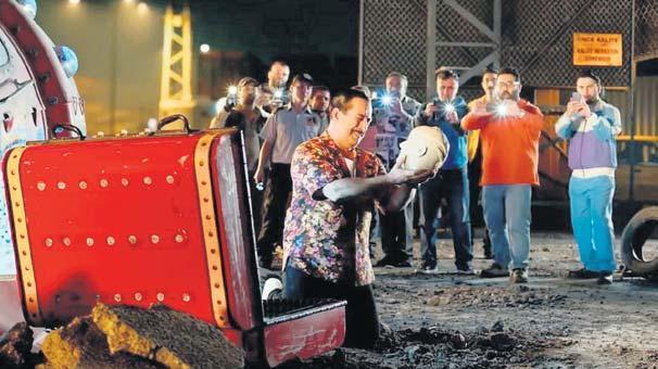 Arif’in zaman yolculuğu devam ediyor