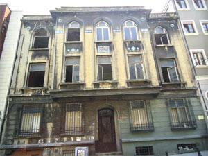 Suriçi İstanbul nasıl tahrip edilir