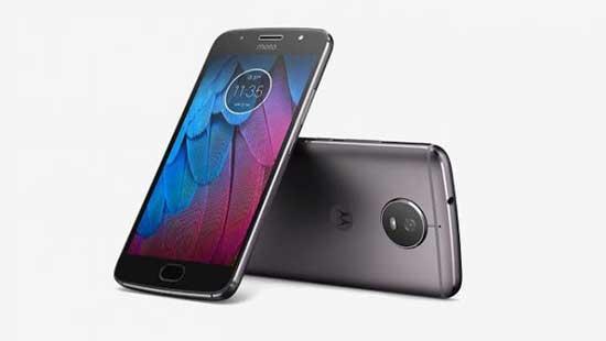 Motorola G5 serisine iki yeni telefon daha ekledi