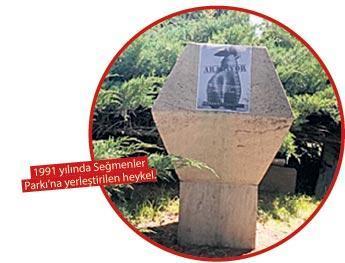 İlhan Koman’ın kayıp heykeline kampanya