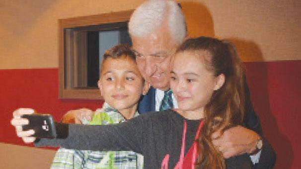 ‘Hoşgörü ve güler yüzle Muğla’ya hizmet ediyoruz’