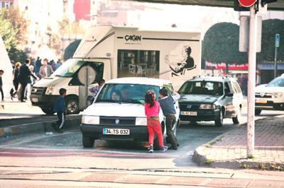 Tehlikeli para trafiği
