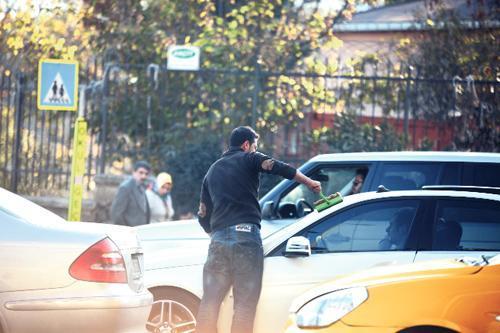 Tehlikeli para trafiği