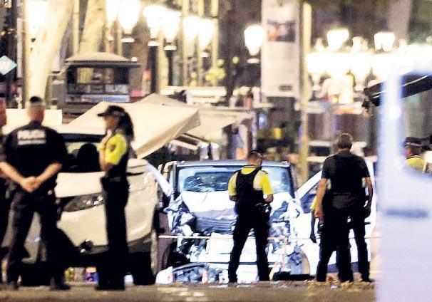 İspanya’da dehşet 13 kişi öldü, 100’den fazla yaralı