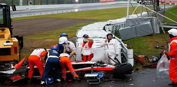 Formula 1de feci kaza 