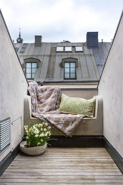 Konforlu balkon dekorasyonu önerileri