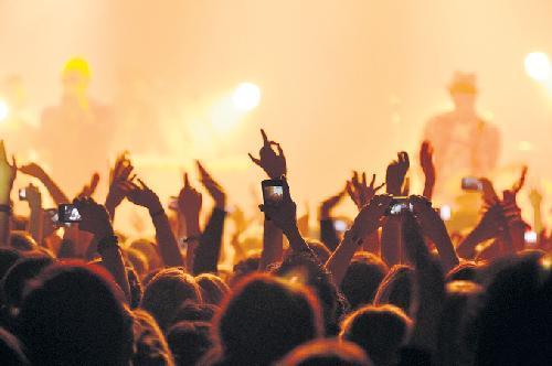 Konserler pahalı mı