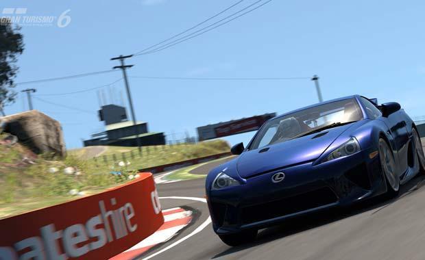 Gran Turismo 6 ilk denemede göz doldurdu