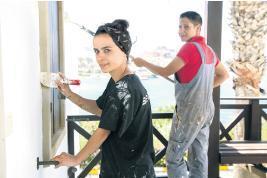 Topukluları çıkarıp badana işine girdiler