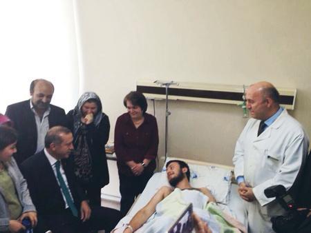 Cübbeni çıkar siyasete gel