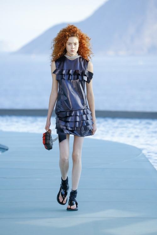 Sportif ve Asimetrik: Louis Vuitton 2017 Resort Koleksiyonu