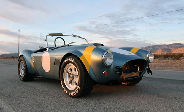 50. yıla özel Shelby Cobra