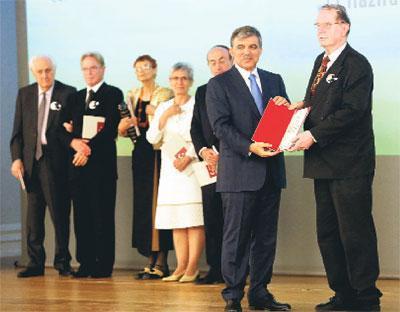 Vakum bırakırsanız dolduruyorlar
