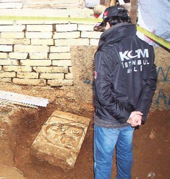 Yoros kitabesi ahırdan çıktı