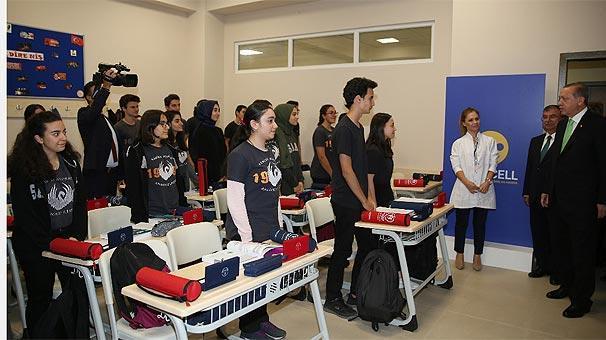 Turkcell’in inşa ettiği Sâmiha Ayverdi Anadolu Lisesini Cumhurbaşkanı açtı