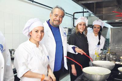 Üniversitede ‘entelektüel Atatürk...’