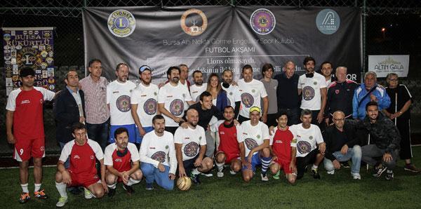 Bursaspordan görme engelli futbolculara destek