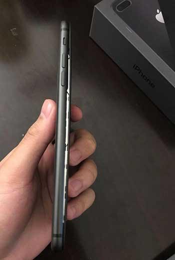 iPhone 8 Plustaki pil sorunu yüzünden bataryası şişiyor