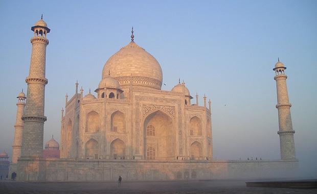 Hindistandan şaşırtan Tac Mahal kararı