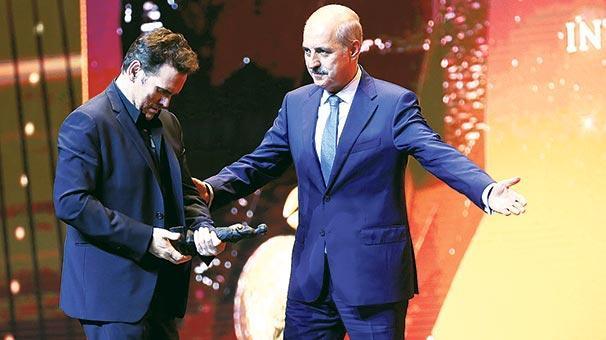 Antalya’da büyük ödül ‘Melekler Beyaz Giyer’e