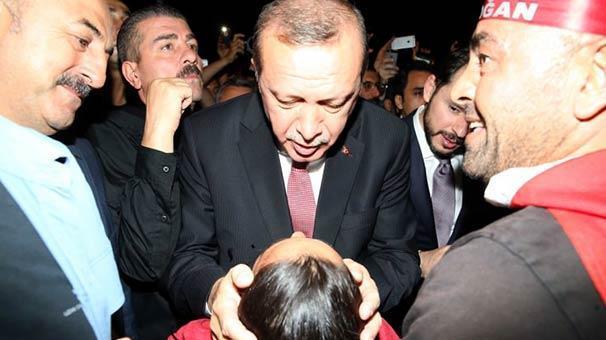 Cumhurbaşkanı Erdoğan demokrasi nöbetinde