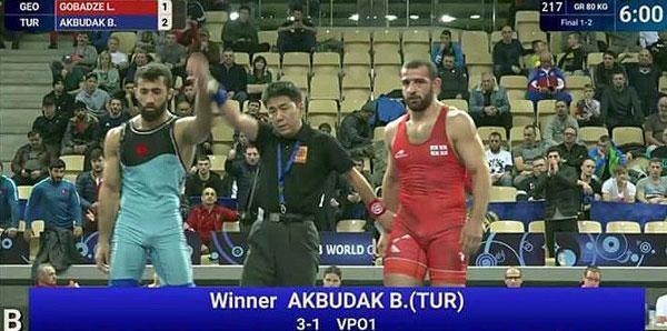 Burhan Akbudak, Dünya şampiyonu