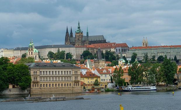 Görkemiyle yıldızlara ulaşan kent: Prag