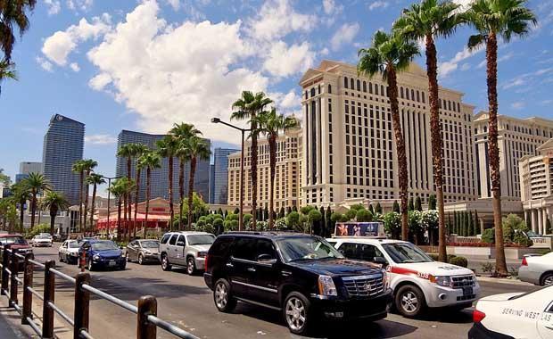 Çölün ortasında bir eğlence kenti: Las Vegas