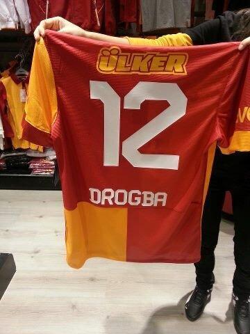 Galatasarayda Drogba 12 numaralı formayı giyecek
