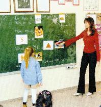 Bekâr öğretmen daha katı