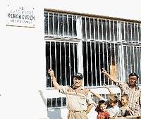 Evrenin kütüphanesi 20 yıl dayanabildi