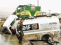 Trenden yol istedim,  korna çaldım duymadı