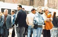 Otoparkta Moldovalı kadınlar pazarı