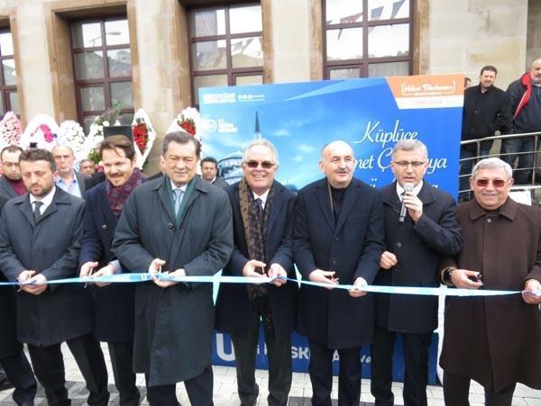 Üsküdarda Ahmet Çetinsaya Camii ibadete açıldı