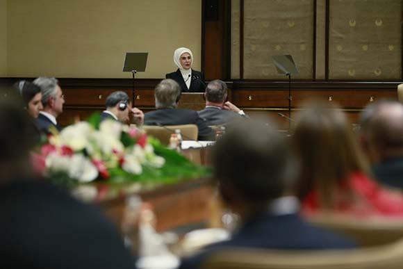 Emine Erdoğan, ABDli iş insanlarından oluşan heyeti kabul etti