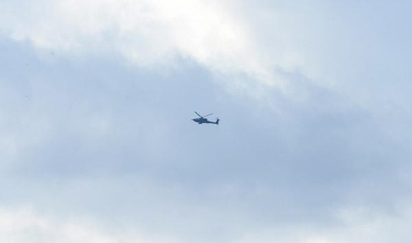 Menbiç sınırında ABD helikopterleri uçuyor