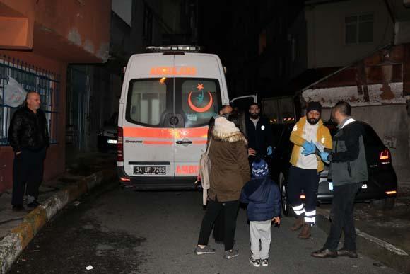 İstanbulda korkunç olay Kızını sopayla döven damadını sokak ortasında...