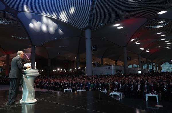 Son dakika... Cumhurbaşkanı Erdoğan, yeni havalimanının ismini açıkladı
