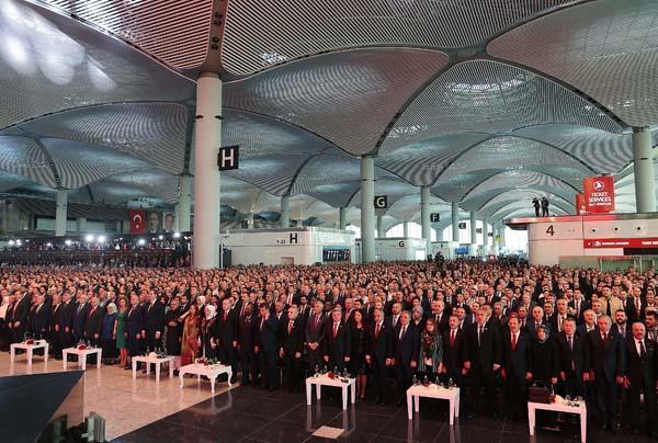 Son dakika... Cumhurbaşkanı Erdoğan, yeni havalimanının ismini açıkladı