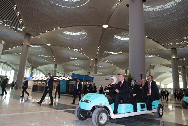 Son dakika... Cumhurbaşkanı Erdoğan, yeni havalimanının ismini açıkladı