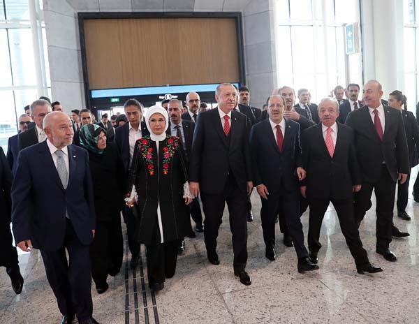 Son dakika... Cumhurbaşkanı Erdoğan, yeni havalimanının ismini açıkladı