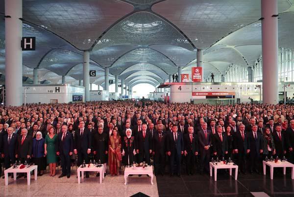 Son dakika... Cumhurbaşkanı Erdoğan, yeni havalimanının ismini açıkladı