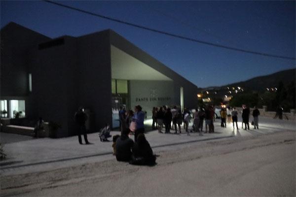 Son dakika... Yunanistanda deprem fırtınası