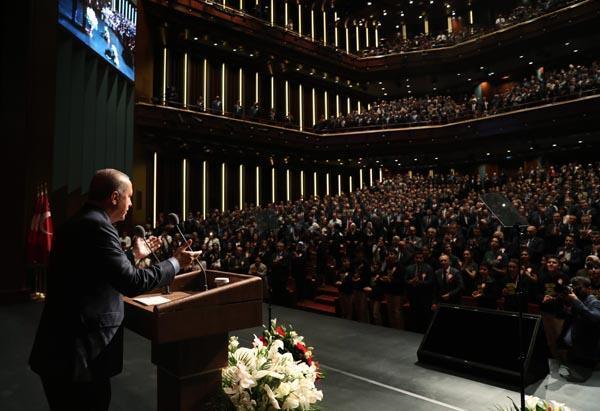 Son dakika... Cumhurbaşkanı Erdoğandan öğretmenlere müjde üstüne müjde
