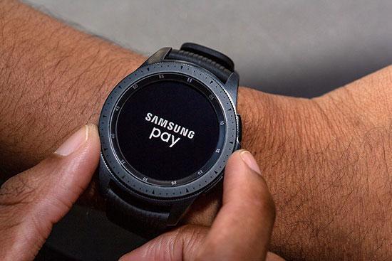 Samsung Galaxy Watch inceleme : Gerçek saat gibi görünüyor ama daha akıllı