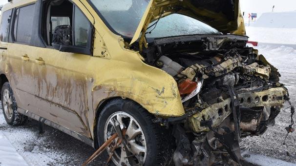 Karsta feci kaza: 1 ölü, 3 yaralı
