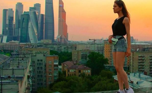 Rus fenomen fotoğraflarıyla olay oldu