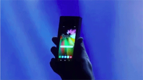 Samsungun katlanabilir ekranlı akıllı telefonundan ilk resmi görüntüler geldi