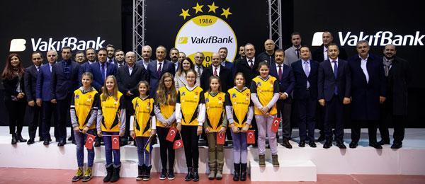 VakıfBank, Bosna Hersekte voleybol okulu açtı